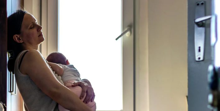 Mijn man deed een DNA-test van onze zoon om zijn moeder tevreden te stellen… maar hij had geen idee hoeveel spijt hij ervan zou krijgen.