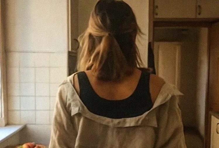 Ik was een alleenstaande vader van twee kleine meisjes – tot iemand ons in het geheim begon te helpen