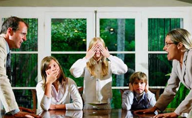 De huwelijksdag die een nachtmerrie werd: Toen mama verdween, geheimen werden onthuld en de waarheid van de familie aan het licht kwam