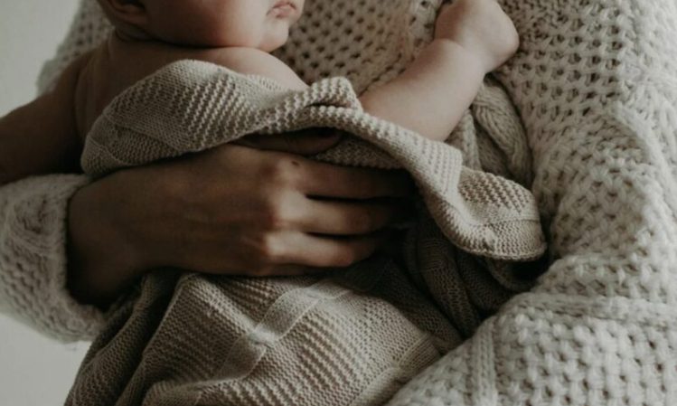 Mijn man verliet mij voor zijn baas terwijl ik zwanger was – en stelde daarna voor mij een huis te geven in ruil voor één van mijn kinderen.