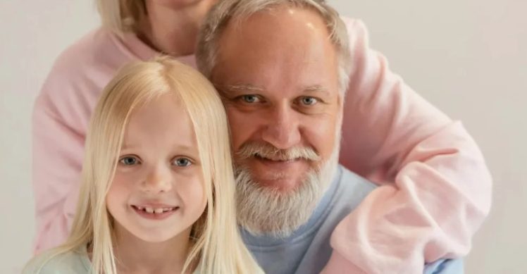 Hoe de familie grootvader achterliet in het resort en hoe zijn kleinzoon de waarheid onthulde en gerechtigheid voor hem eiste