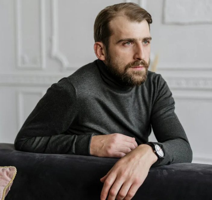 Ik heb jarenlang geld gespaard voor de auto van mijn dromen – wat mijn man deed toen ik het exacte bedrag had, deed me verbleken