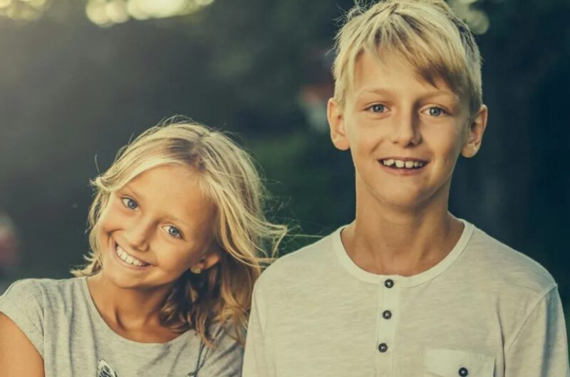 8 jaar lang zorgde ik voor mijn verlamde man – Toen hij eindelijk weer kon lopen, gaf hij me de echtscheidingspapieren.