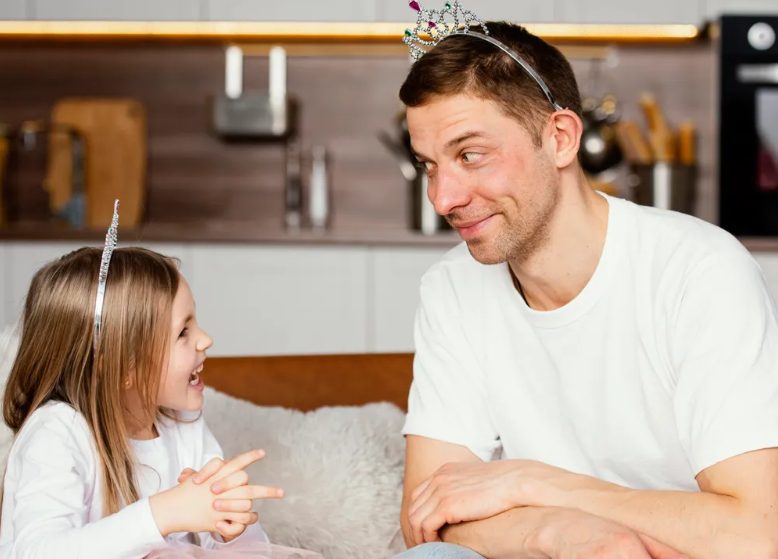 We adopteerden een meisje van 4 jaar – een maand later kwam ze naar me toe en zei: “Mama, vertrouw papa niet”