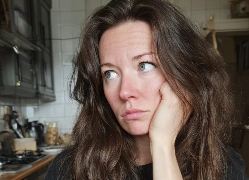 Mijn schoonmoeder had chemotherapie nodig – Een jaar later ontdekte ik waar het geld eigenlijk naartoe was gegaan