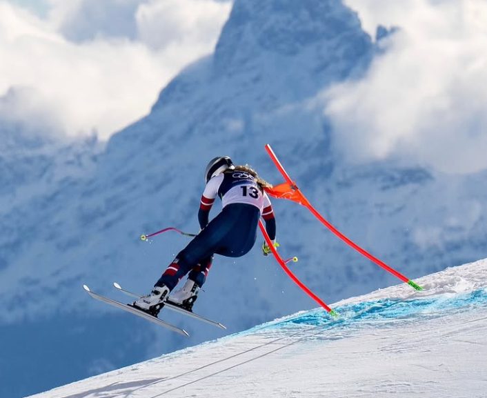 Een ernstig ongeluk: de alpineskikampioene Lindsey Vonn brak haar been tijdens de Olympische Spelen
