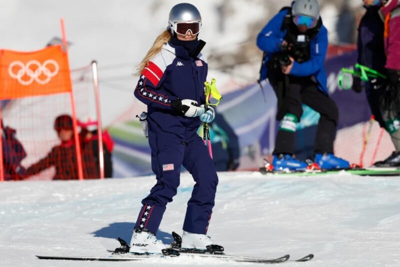 Een ernstig ongeluk: de alpineskikampioene Lindsey Vonn brak haar been tijdens de Olympische Spelen