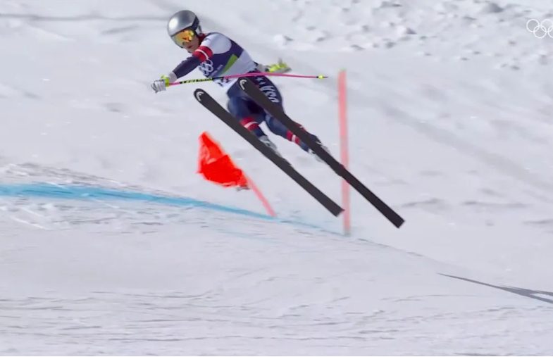 Een ernstig ongeluk: de alpineskikampioene Lindsey Vonn brak haar been tijdens de Olympische Spelen