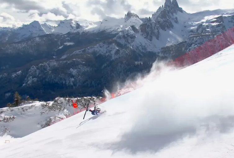Een ernstig ongeluk: de alpineskikampioene Lindsey Vonn brak haar been tijdens de Olympische Spelen