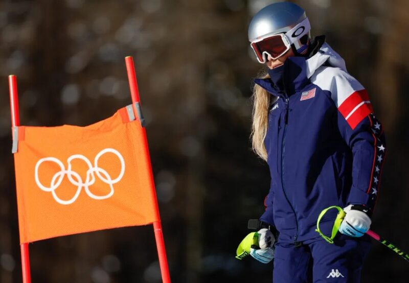 Een ernstig ongeluk: de alpineskikampioene Lindsey Vonn brak haar been tijdens de Olympische Spelen
