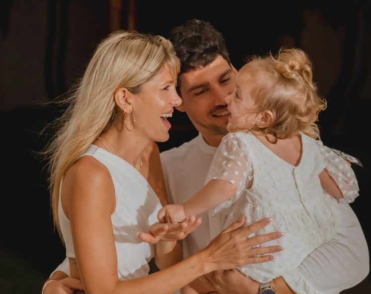 Cande Ruggeri trouwde met Nicolás Maccari en er ontstond veel kritiek op haar jurk