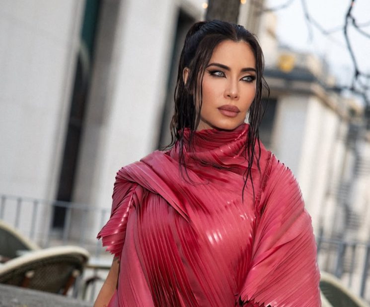 Pilar Rubio in het middelpunt van kritiek vanwege haar gedurfde look tijdens de Parijse Modeweek