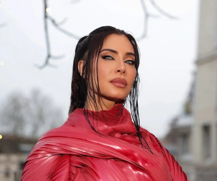 Pilar Rubio in het middelpunt van kritiek vanwege haar gedurfde look tijdens de Parijse Modeweek