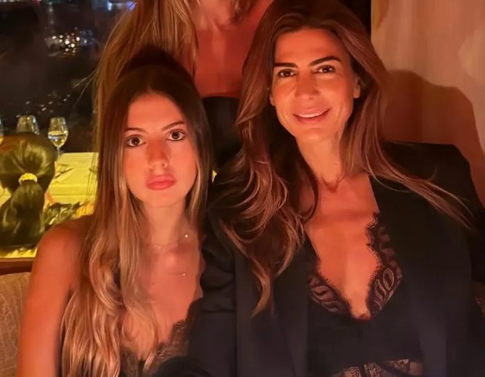 Juliana Awada vierde haar verjaardag samen met haar twee dochters, Valentina en Antonia, tijdens hun droomvakantie in het Caribisch gebied.