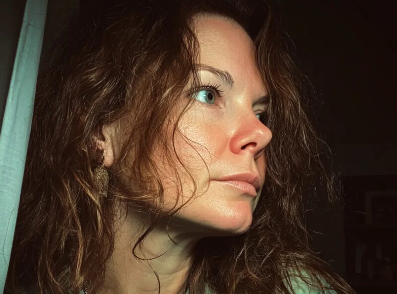 Mijn man bespotte me tijdens het diner omdat ik niet zo mooi was als zijn collega – dus gaf ik hem een les