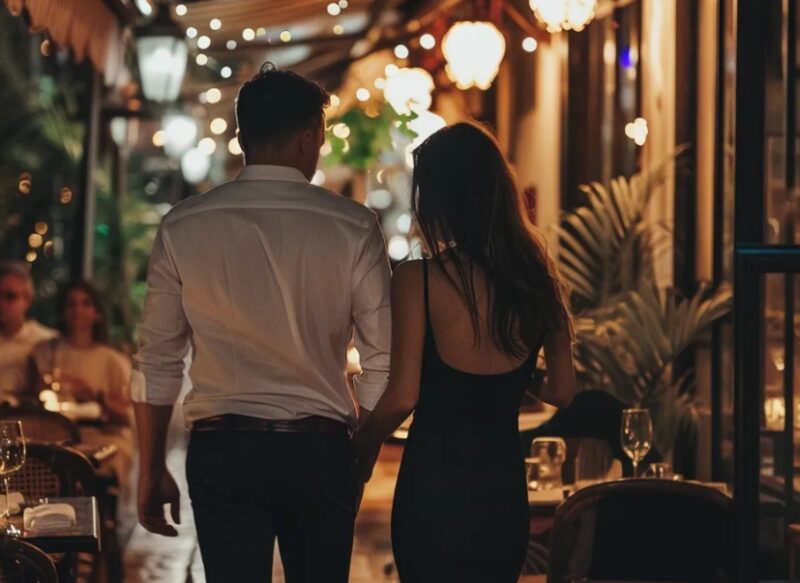 Mijn schoolliefde nodigde me jaren later uit voor een date in een restaurant, maar ik stond met mijn mond vol tanden toen het tijd was om de rekening te betalen