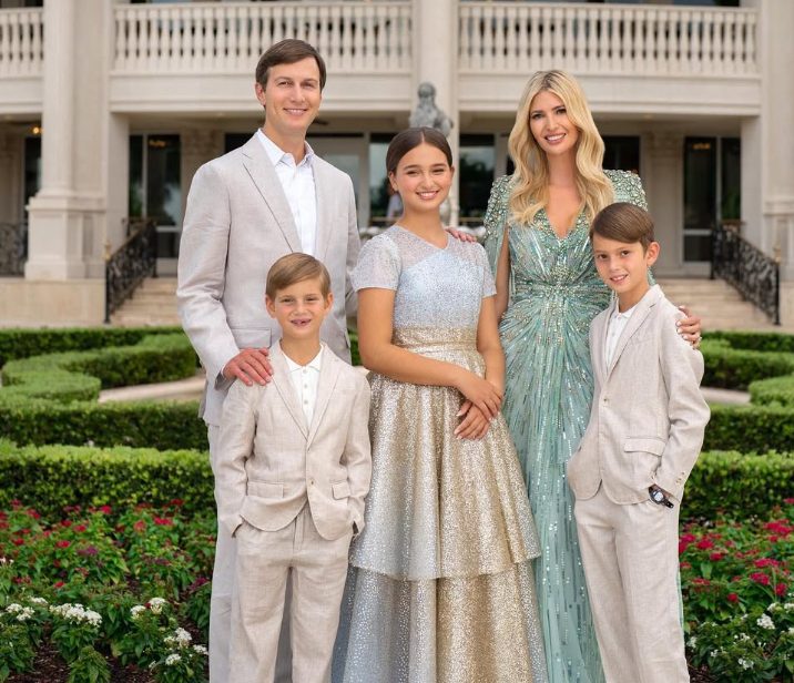 De 14-jarige dochter van Ivanka Trump maakt indruk op fans omdat ze bijna net zo lang is als haar moeder