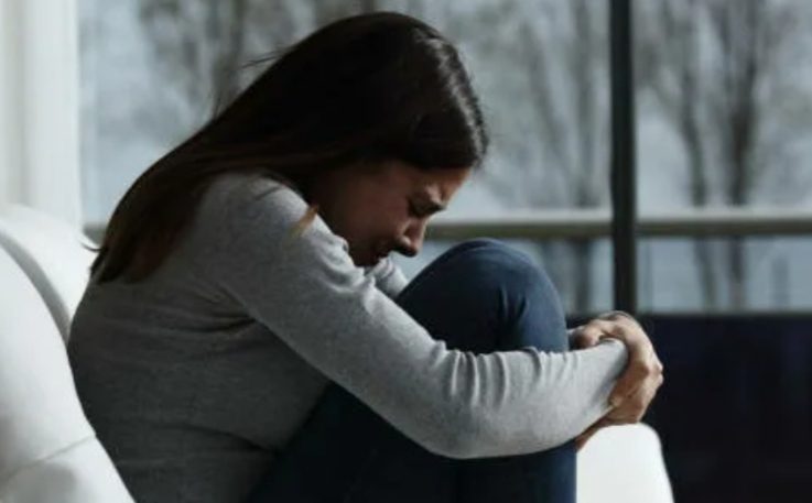 Ik hield één belofte aan mijn vrouw 10 jaar lang – Totdat één boeket het geheim onthulde dat ze met zich meenam.
