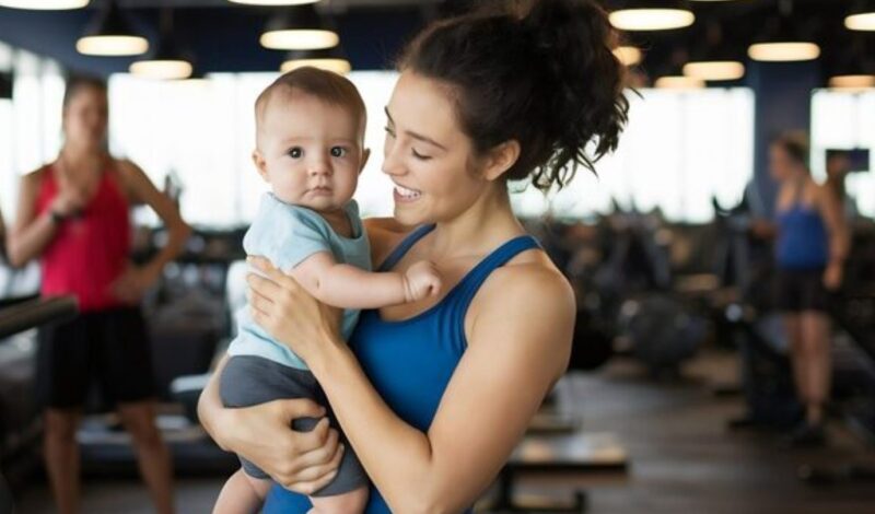 Mijn man koos voor mijn zus en liet me in het geheim zwanger achter – Een jaar later zag hij mijn succesvolle sportschool, mijn verloofde en mijn baby…