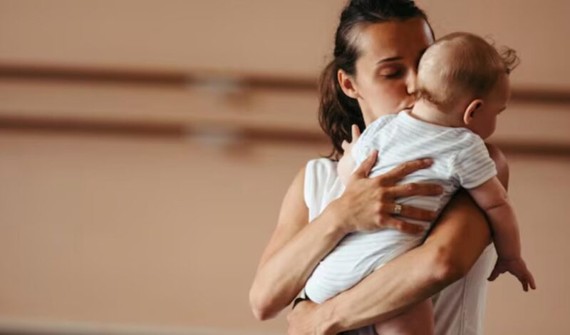 Mijn man koos voor mijn zus en liet me in het geheim zwanger achter – Een jaar later zag hij mijn succesvolle sportschool, mijn verloofde en mijn baby…