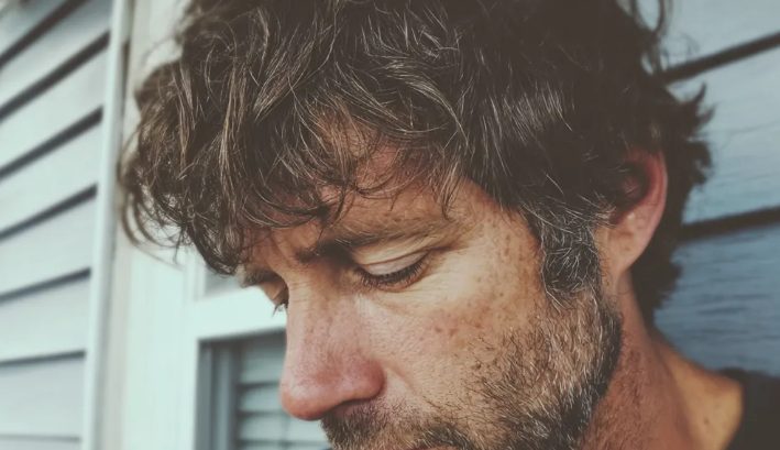 Iedereen zei dat ik dankbaar moest zijn omdat mijn dochter van haar stiefmoeder hield – Tot één vraag van mijn 10-jarige dochter mijn hart brak