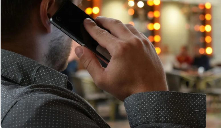 De nieuwe vrouw van mijn ex vond me op Facebook en stelde me een vraag – ik was geschokt toen ik hem las