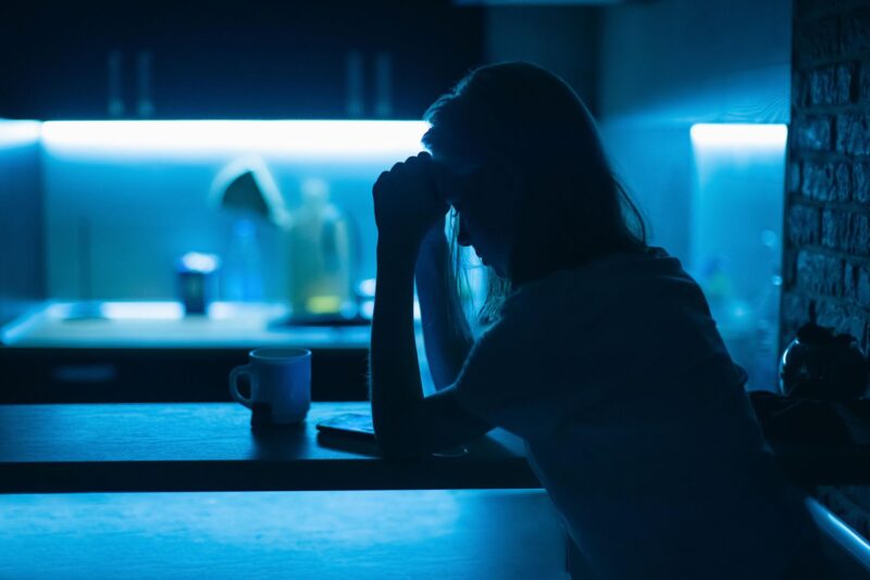 Mijn rijke zus gaf mama 20 dollar voor haar 70e verjaardag en zei: „Op haar leeftijd heeft ze niet veel nodig” – toen kreeg ik een idee voor mijn eigen cadeau