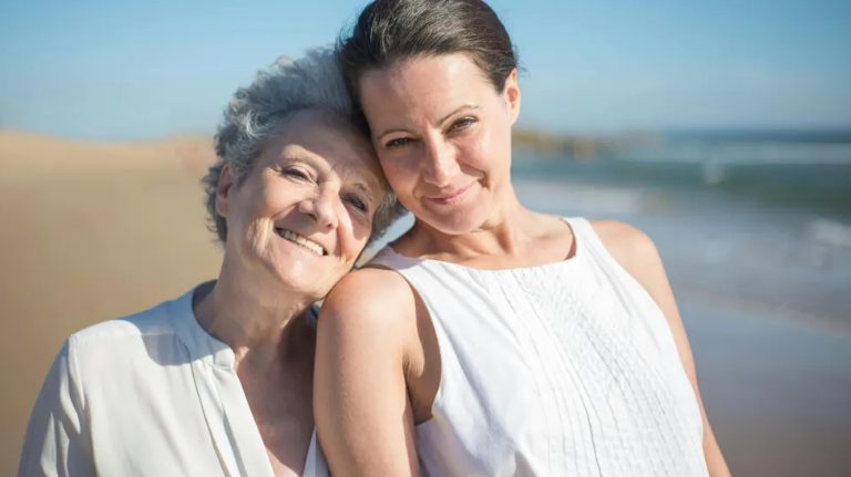 Ik dacht dat ik in de meest liefdevolle familie was getrouwd – totdat een onvoorstelbaar aanbod alles veranderde. Wat begon als een vrijgevig gebaar van mijn schoonmoeder, werd de grootste strijd van ons leven.